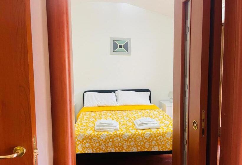 اتاق خانوادگی, Villetta Home Castelli Apartments