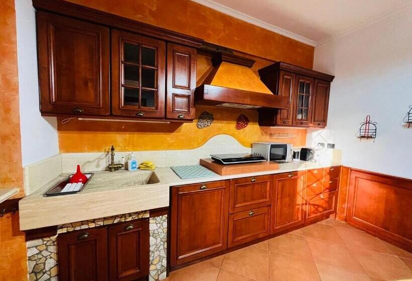 اتاق استاندارد با تخت بزرگ, Villetta Home Castelli Apartments