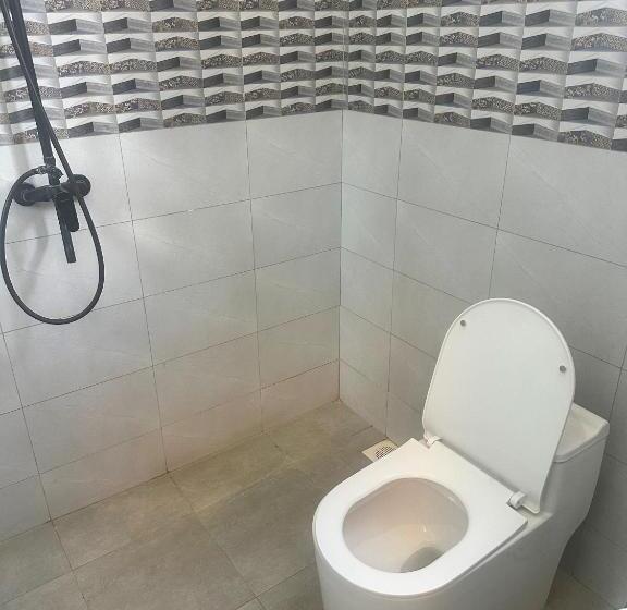 اتاق اکونومی یک تخته, Strikers Hotels And Clubs