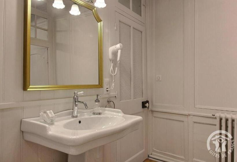 اتاق خانوادگی, Guest House Saint Yves