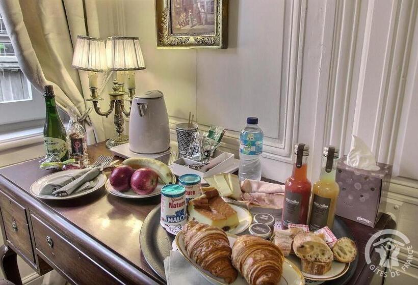 اتاق خانوادگی, Guest House Saint Yves