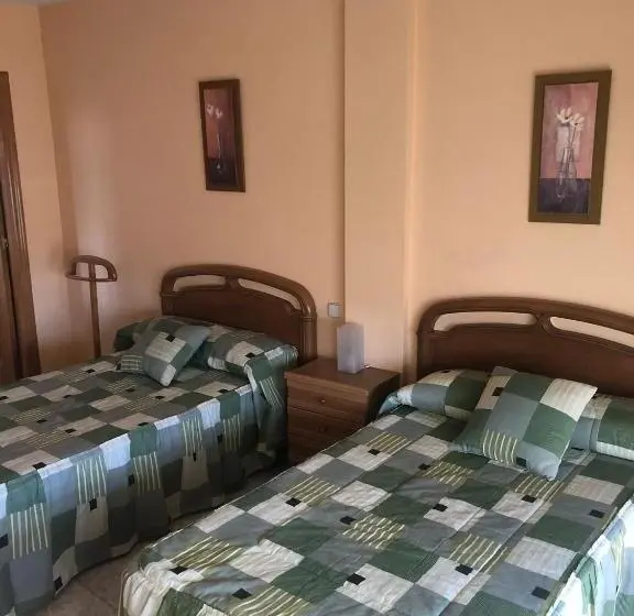 バルコニー付きスタンダードルーム, Hostal Pensión La Torre