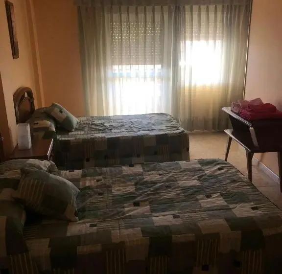 スタンダードルーム, Hostal Pensión La Torre