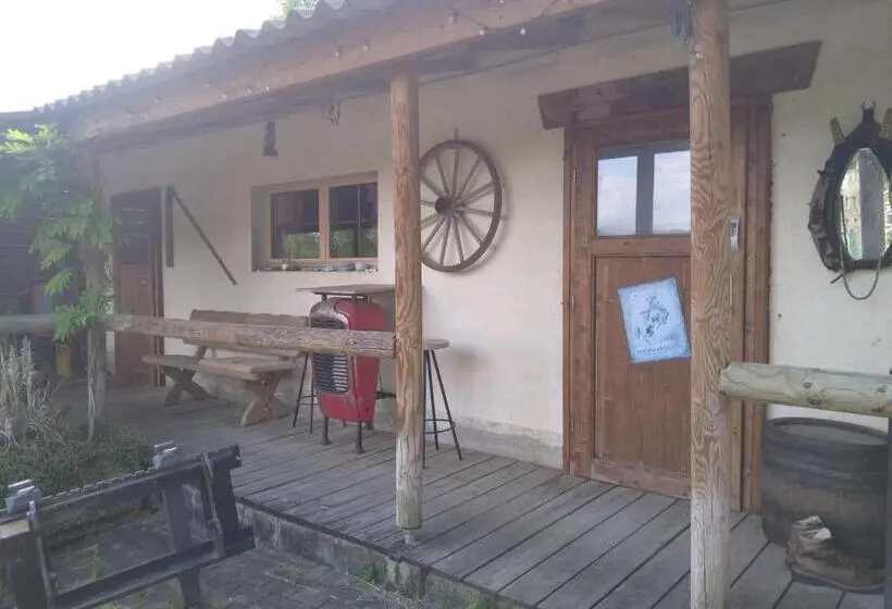 テラス付きスタンダードルーム, Charmantes Western Zimmer Mit Veranda Auf Dem Raihof