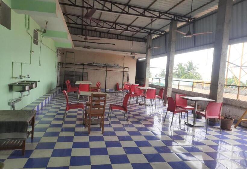 اتاق لوکس سه تخته, Skyway Rooms