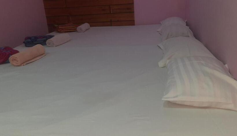 اتاق لوکس خانوادگی, Skyway Rooms