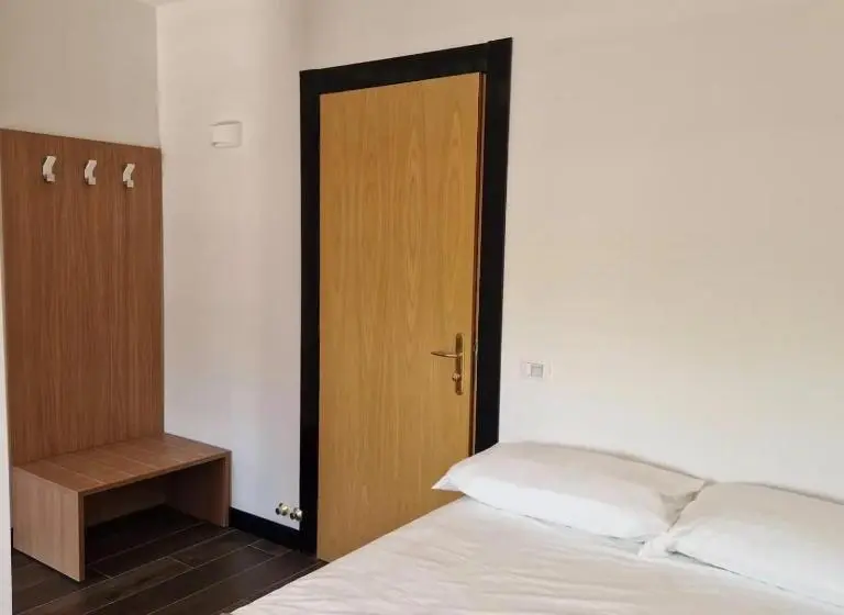 スタンダードルーム, Disma Rooms