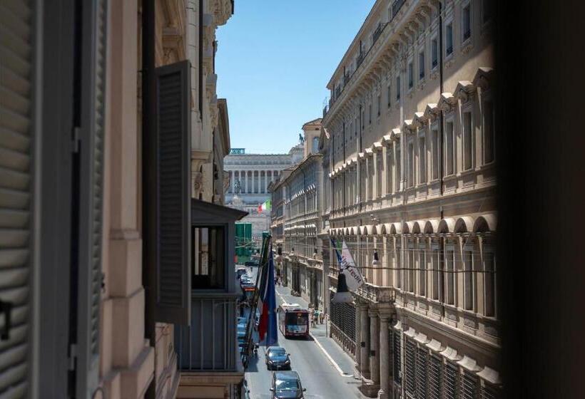 اتاق لوکس با بالکن, The Couper Umiltà