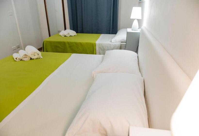 Quarto Quádruplo Standard, Sea House