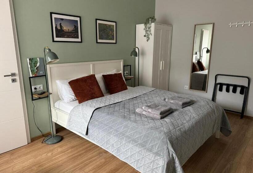 סטודיו סטנדרט, מיטה זוגית, Kastélykert Vendégház Tata