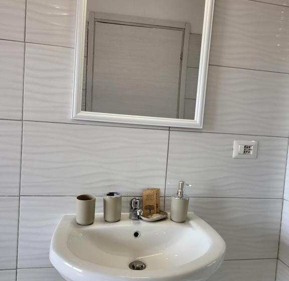 キングサイズベッドのスーペリアルーム, Leonardo Da Vinci Guest House