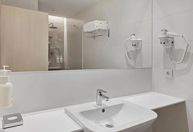 スタンダードルーム, B&b Hotel Santiago Milladoiro