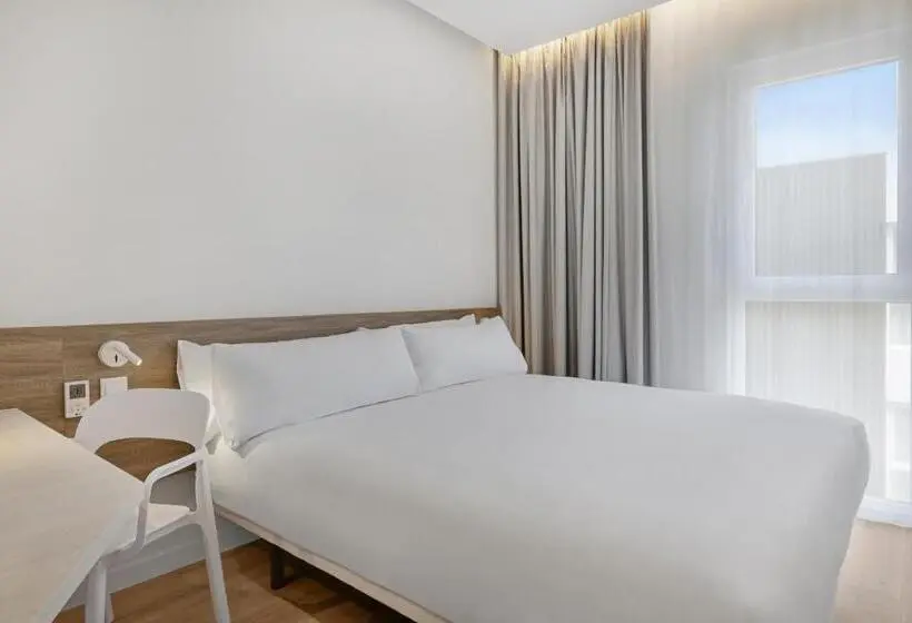 スタンダードルーム, B&b Hotel Santiago Milladoiro