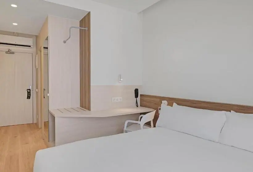 デラックスルーム, B&b Hotel Santiago Milladoiro