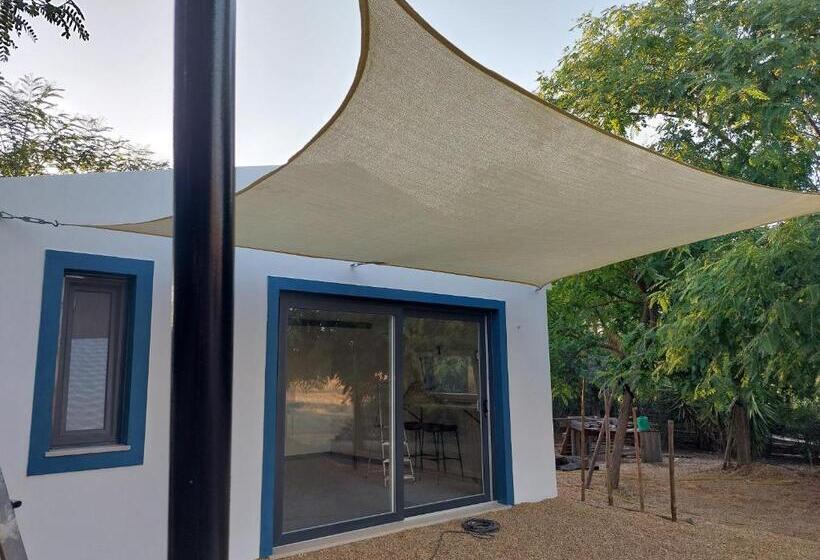 Номер Deluxe, Trendy Luxe Garden Suite Completely Private