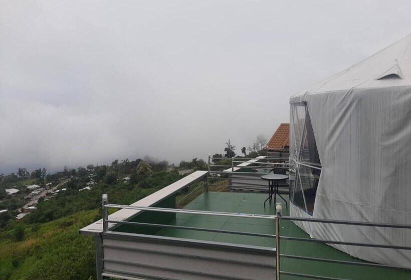 كوخ قياسي, Ing Ai Mhok Phu Thap Buek