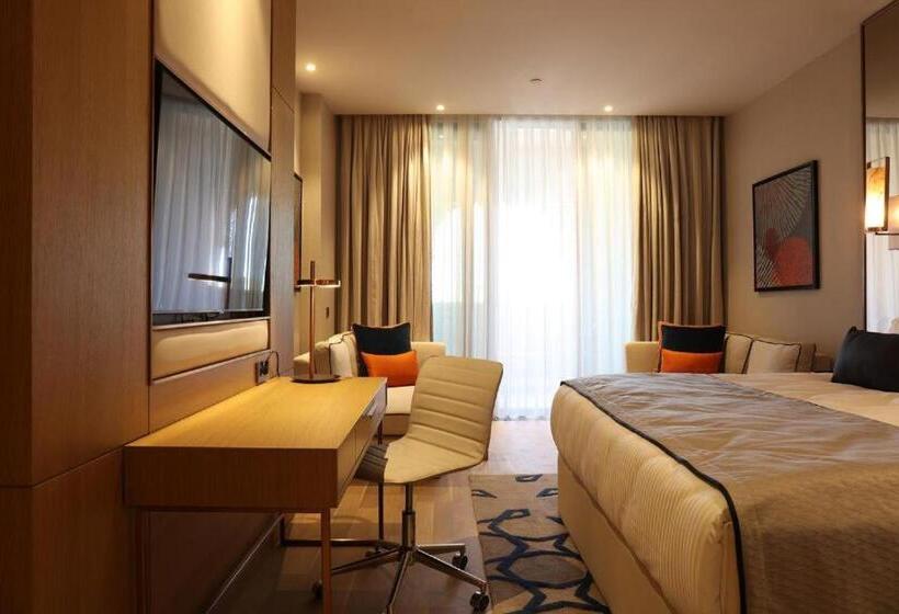 اتاق لوکس, Karavansaray Turkistan Family Hotel   Flying Theatre Access