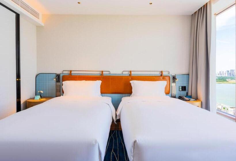 Номер Стандарт Вид на Озеро, Echarm Hotel   Wuhan Jingkai Yongwang Sports Center