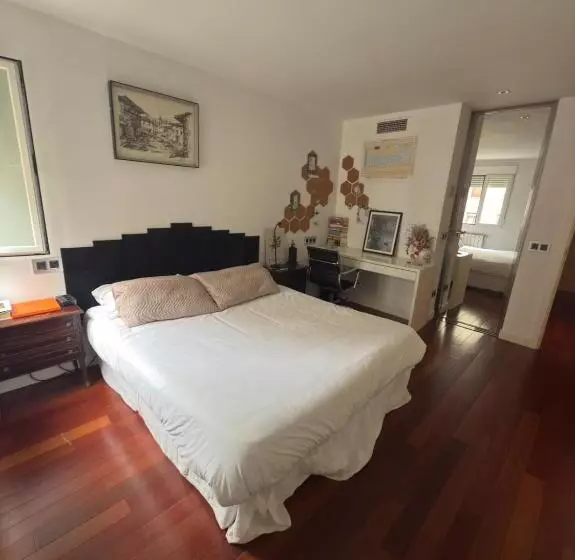 اتاق استاندارد, Habitación Amplia Con Baño A 5 Min Retiro