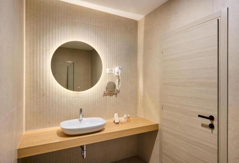 اتاق استاندارد با بالکن, Bric Wine & Relax