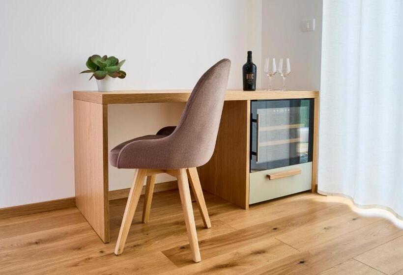 اتاق استاندارد با بالکن, Bric Wine & Relax