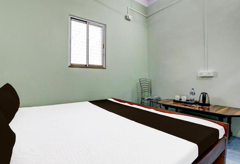 Трехместный Номер Классика, Oyo Amarawati Lodge