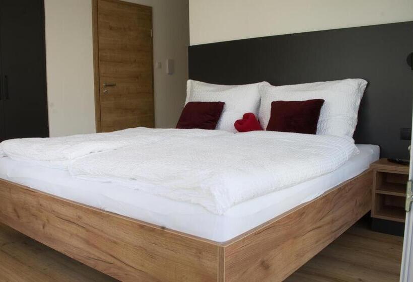 اتاق لوکس, Myquartier City Chalets