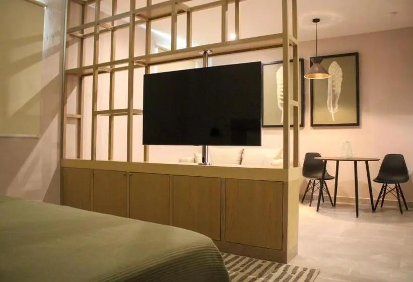 デラックススイート, Nayfer Suites