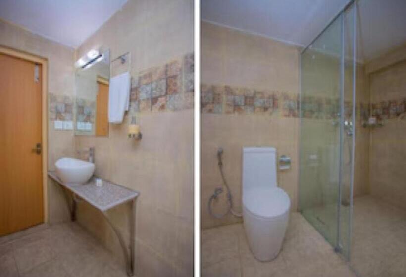 سوییت, Oyo 262 Hotel Kumari