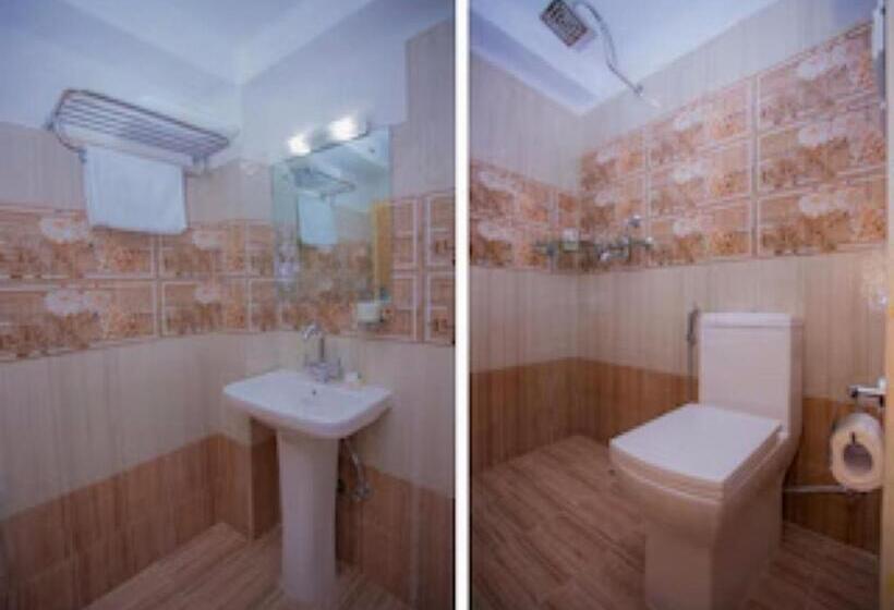 اتاق اکونومی, Oyo 262 Hotel Kumari