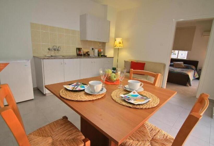 Appartamento Familiare 1 Camera da Letto, S Sari Flats