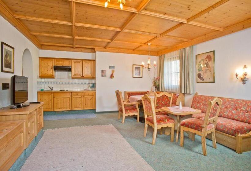 ファミリーステューディオ, Haus Garden