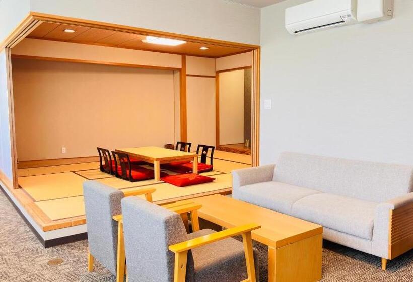 סוויטה משפחתית, Global Resort Nukui