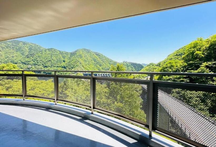 סוויטה דלוקס, Global Resort Nukui