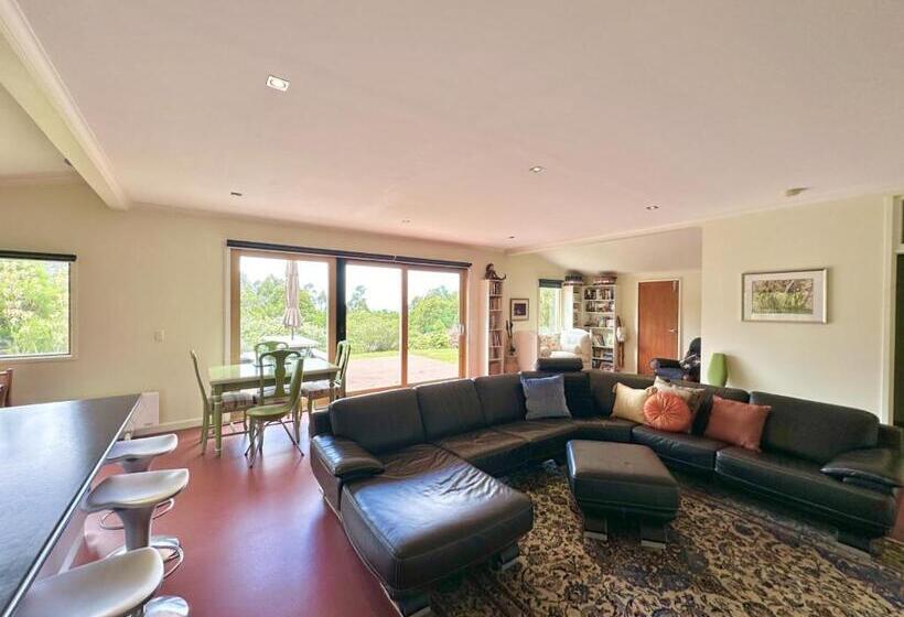 Апартаменты 2 Спальни, Kahmahnee   Apollo Bay Dog Friendly Retreat