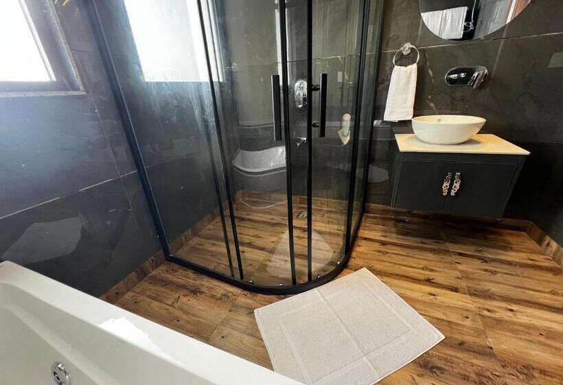 Balkonlu Delüks Oda, Hoften Sukh Vasa, Sector 51 Gurgaon