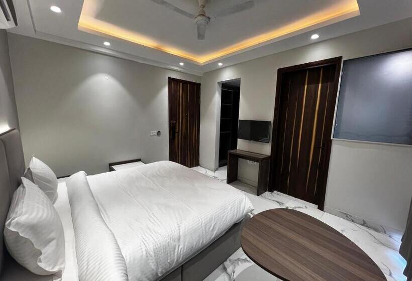 Aile Odası, Hoften Sukh Vasa, Sector 51 Gurgaon