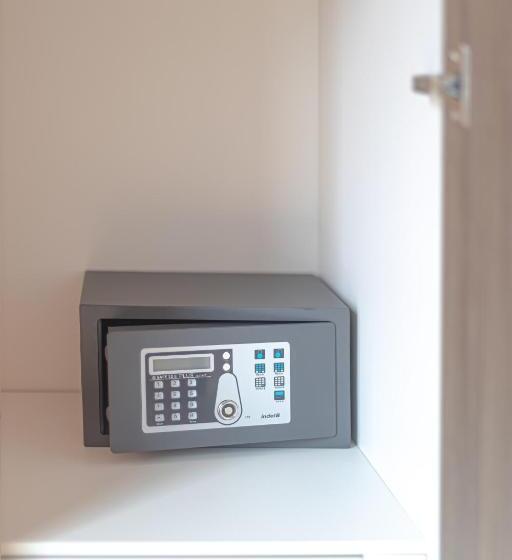 高级单人间, Le Fare