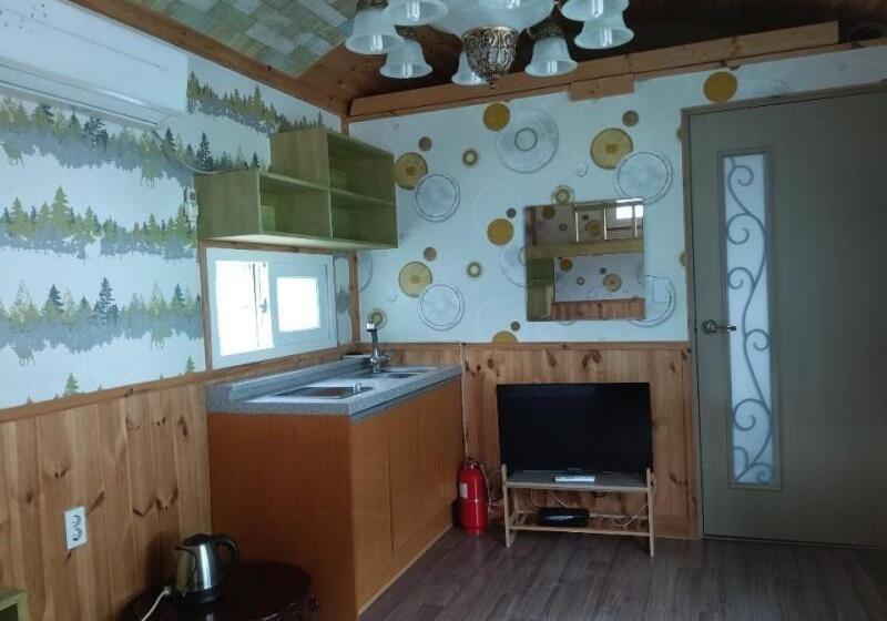 Четырехместный Номер Стандарт, Sangjoo Munjangdae Healing House