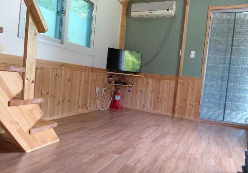 家庭间, Sangjoo Munjangdae Healing House