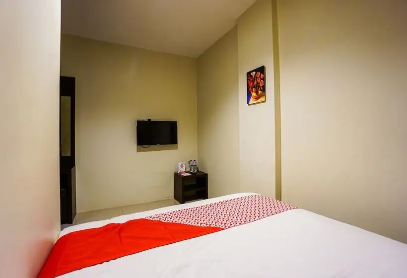 デラックスルーム, Reddoorz @ Rids Hotel Manado