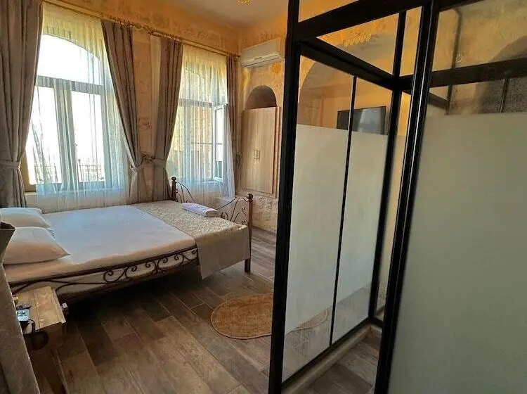 سوییت لوکس, Sılto S Butik Otel