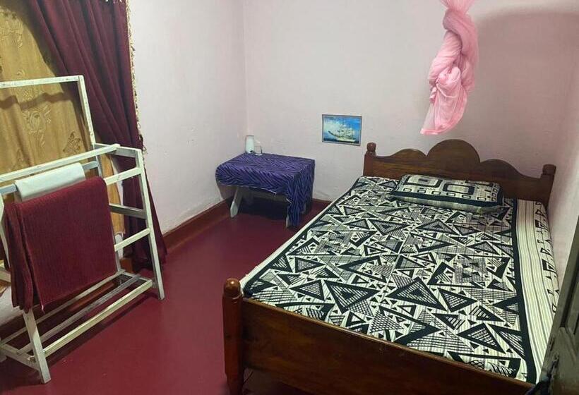 غرفة إقتصادية, Ambalama Hostel