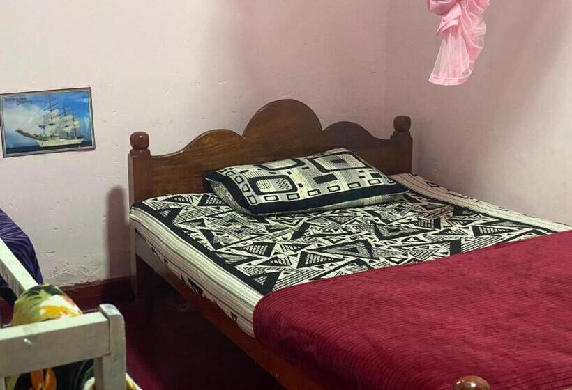 غرفة إقتصادية, Ambalama Hostel