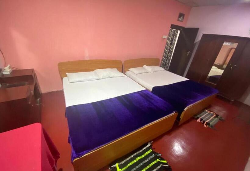 غرفة عائلية, Ambalama Hostel