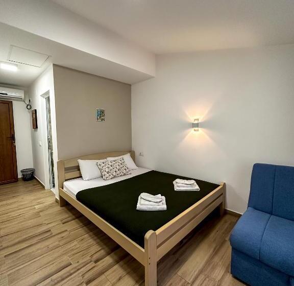 اتاق استاندارد, Serenita Stone House