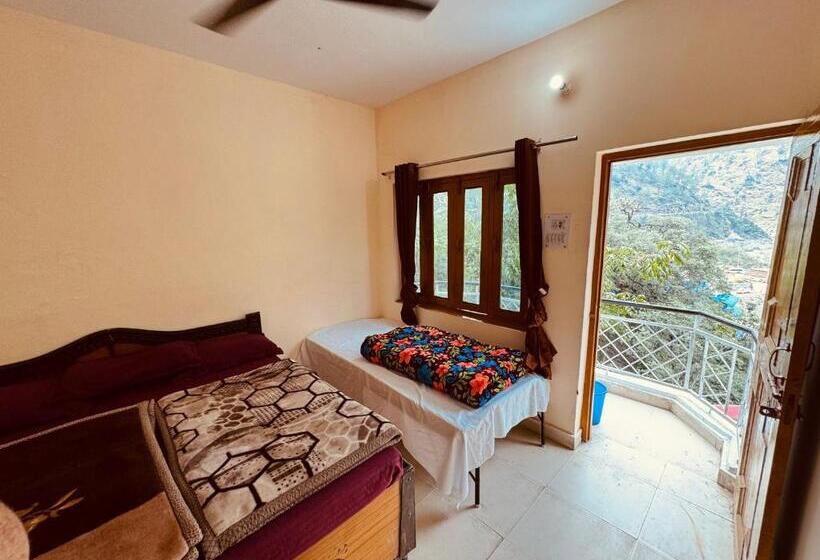 エコノミールーム, New Basera