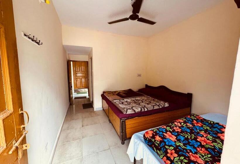 エコノミールーム, New Basera