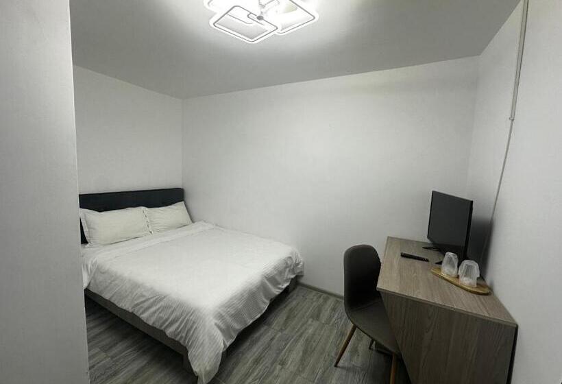 غرفة قياسية, Pensiunea Fellycia & Janett