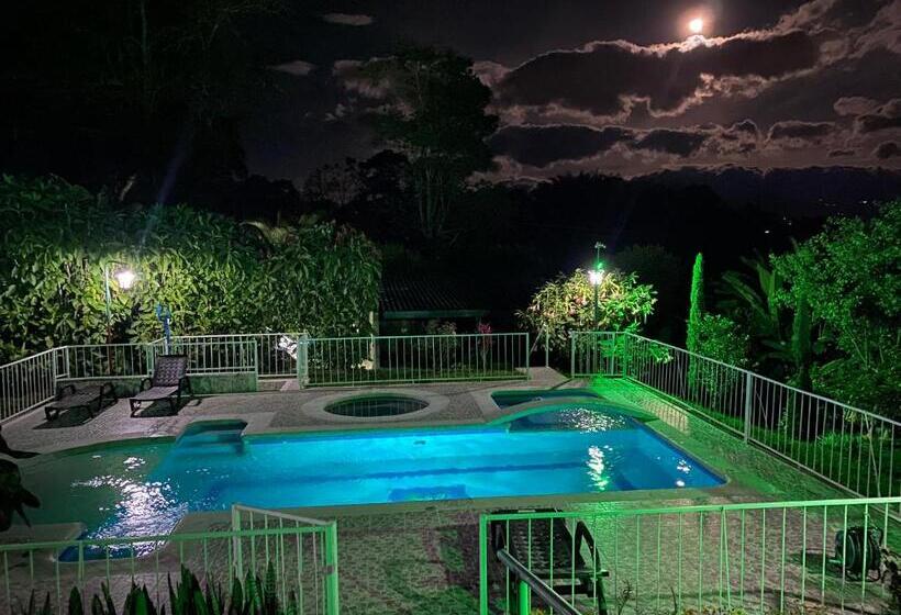 اتاق استاندارد با بالکن, Chalet Alto Bonito